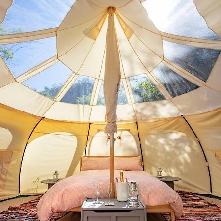 Lloyds Meadow Glamping Hotel Chester Bagian luar foto