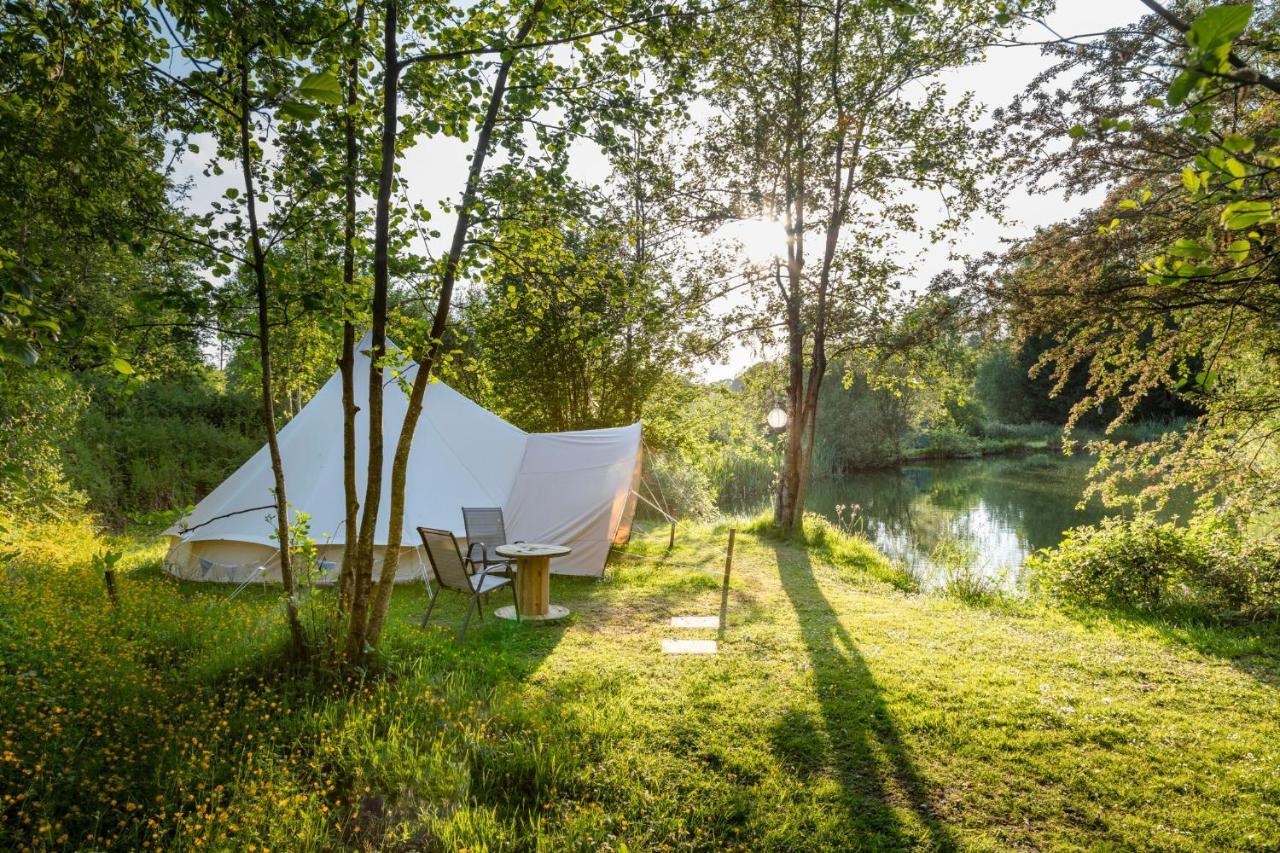Lloyds Meadow Glamping Hotel Chester Bagian luar foto