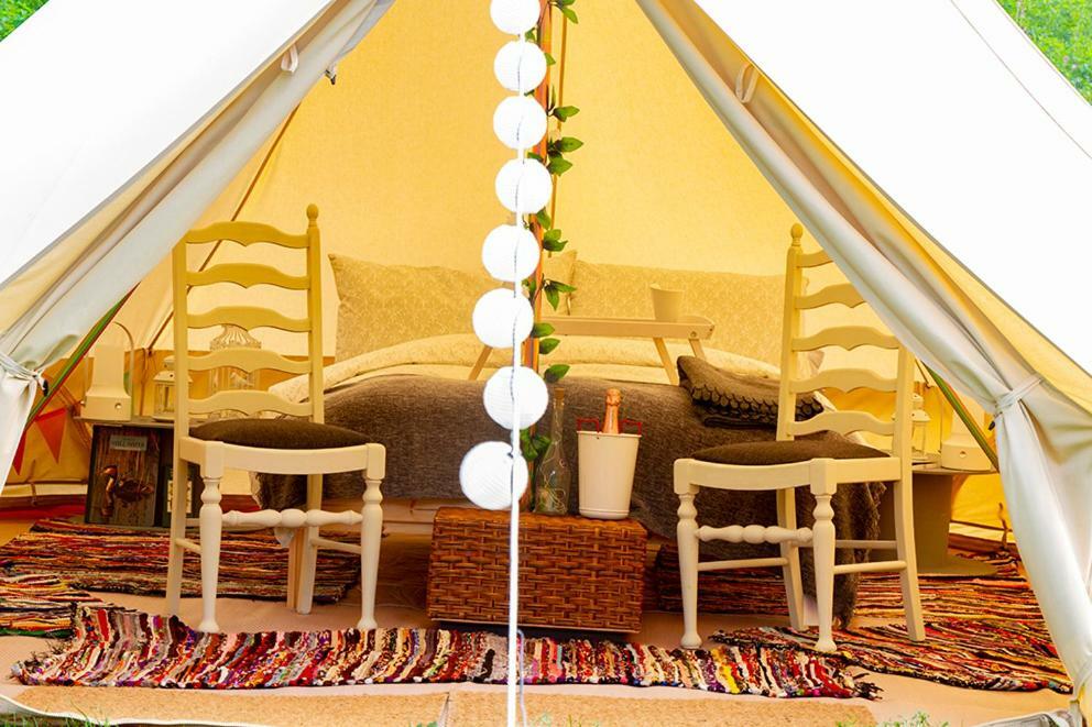 Lloyds Meadow Glamping Hotel Chester Bagian luar foto