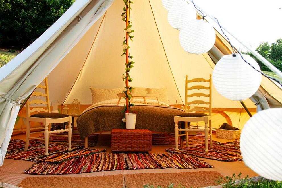 Lloyds Meadow Glamping Hotel Chester Bagian luar foto